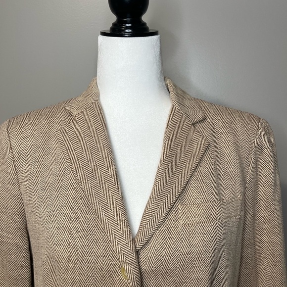 CHAPS Single Breast Herringbone Lined Blazer - Picture 4 of 13